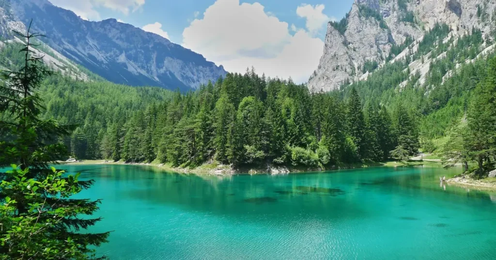 best places to visit in spring